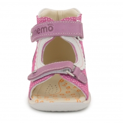 Sandałki Memo start  Mini 1JE kolor róż do nauki chodzenia
